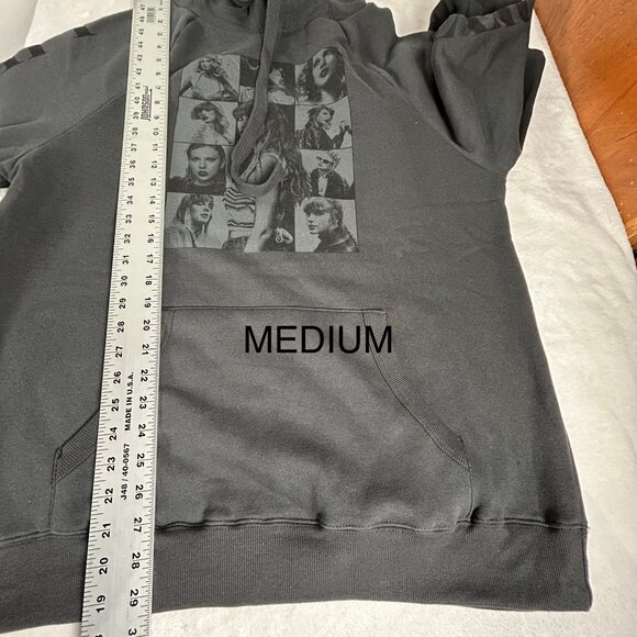 Taylor Swift The Eras Tour Black Hoodie Unisex Medium Pullover Concert Merch NWO - Picture 8 of 8